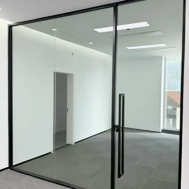 நவீன கட்டிடங்களுக்கு கதவு மற்றும் ஜன்னல் கண்ணாடி இன்றியமையாதது எது?